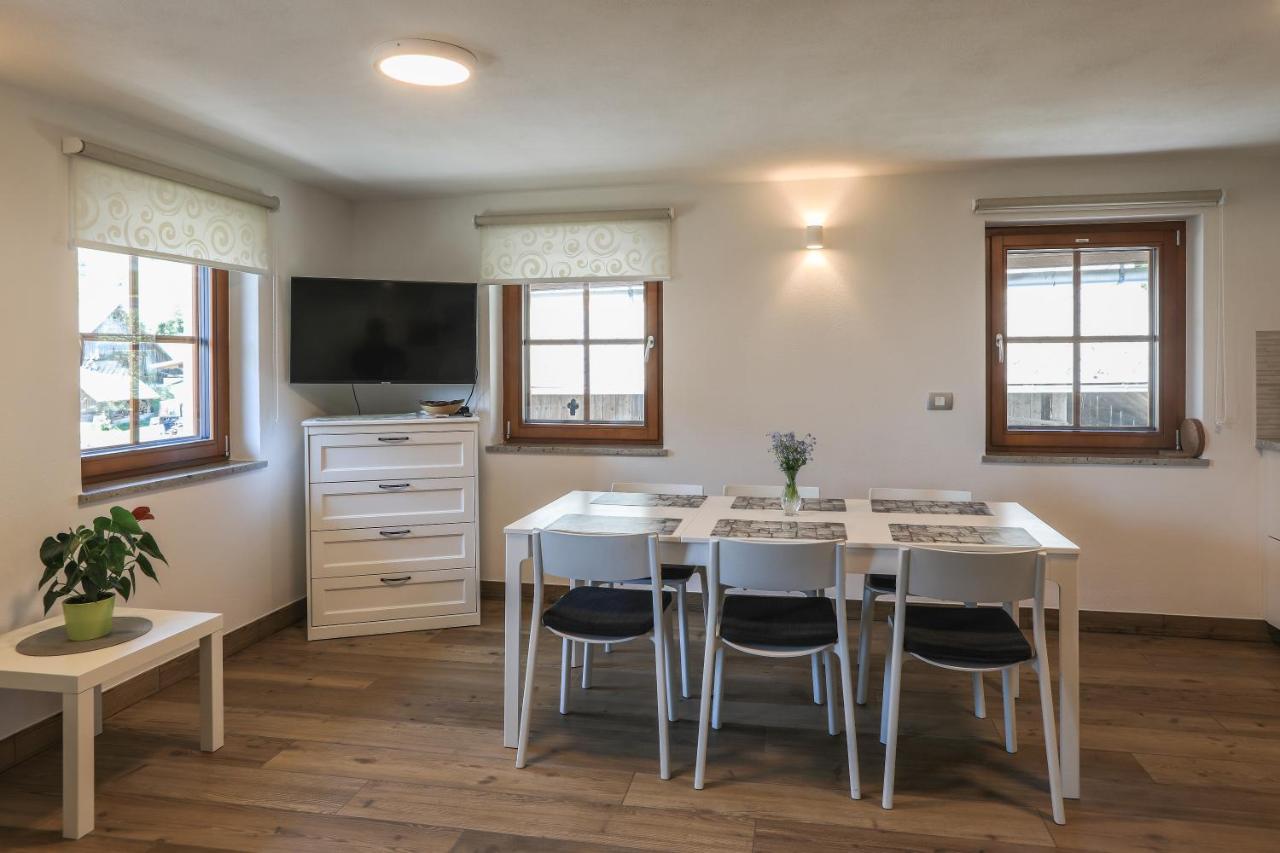 Apartmaji Tina Zgornje Gorje Exterior foto