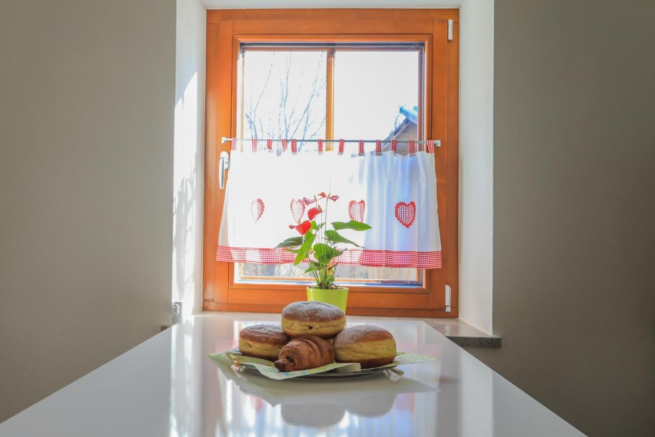 Apartmaji Tina Zgornje Gorje Exterior foto
